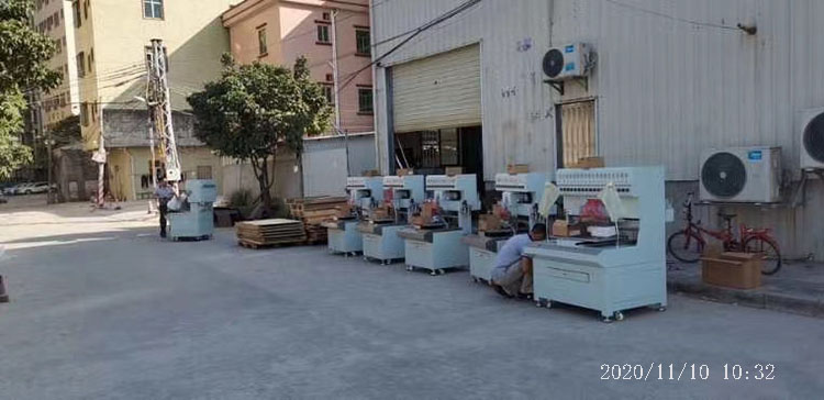 soft pvc dispensing machine