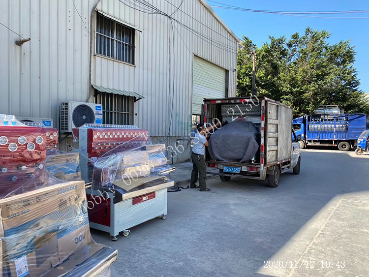 pvc dispensing machine