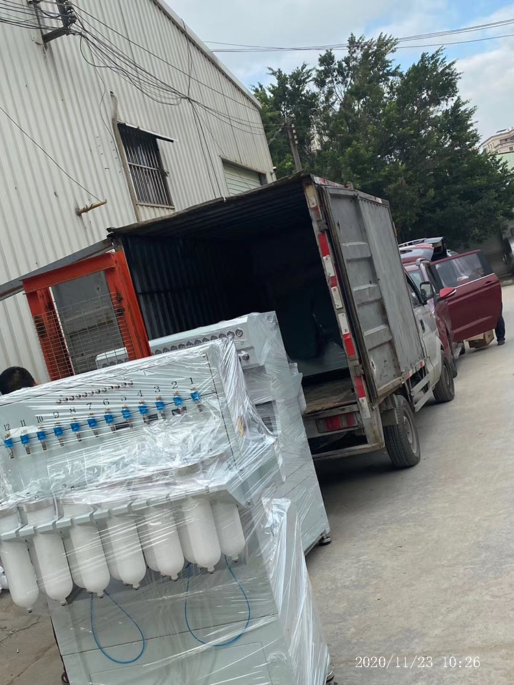 pvc dispensing machine