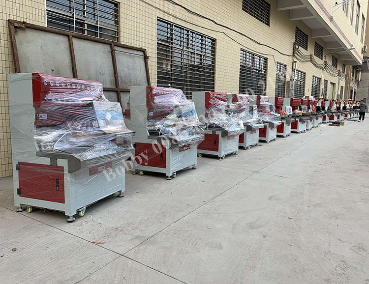 soft pvc dispensing machines