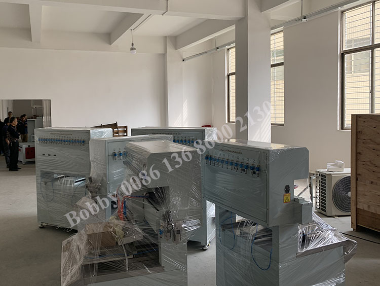 soft pvc dispensing machine