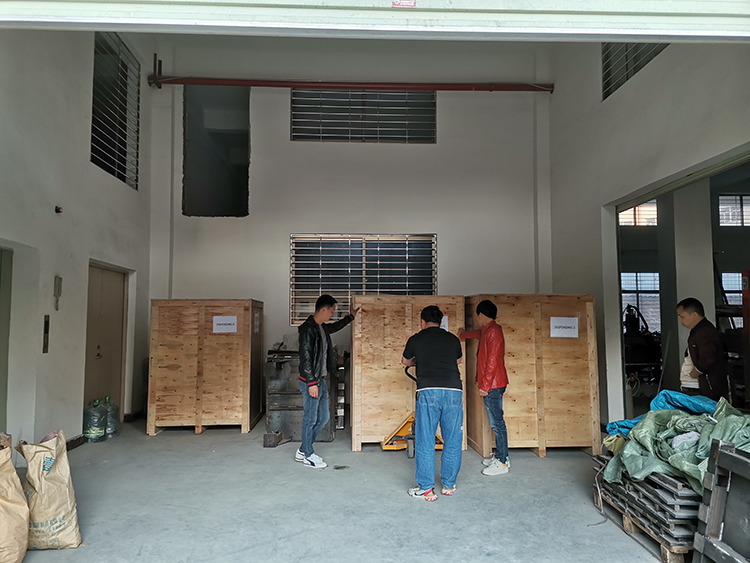 soft pvc dispensing machine