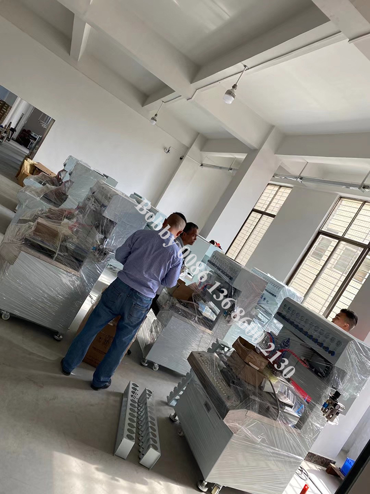 soft pvc dispensing machines
