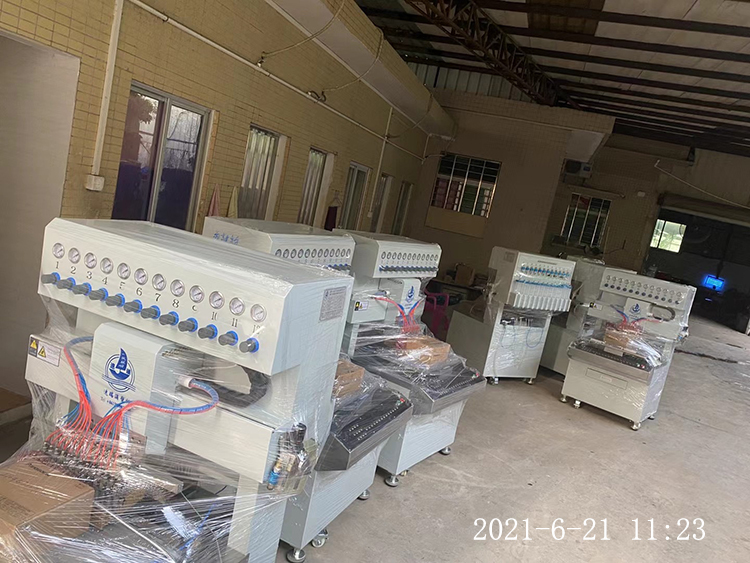 soft pvc dispensing machine