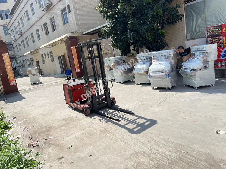soft pvc dispensing machine