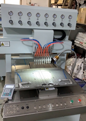 8 color soft pvc dispensing machine